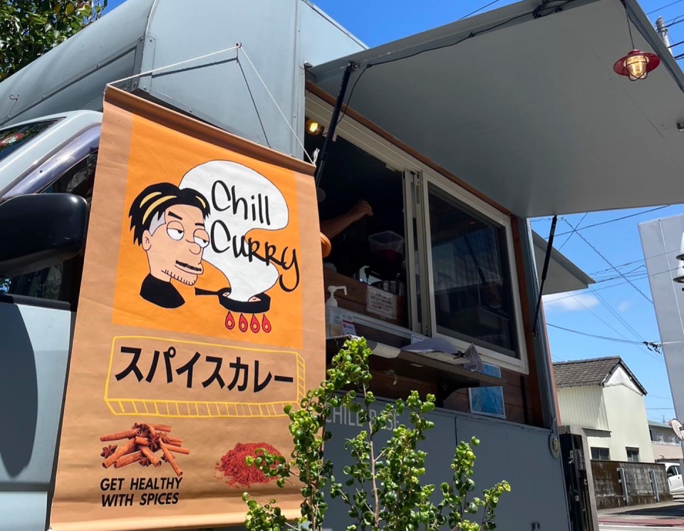 毎月の昼食デーに来てもらったカレー屋さんのキッチンカー