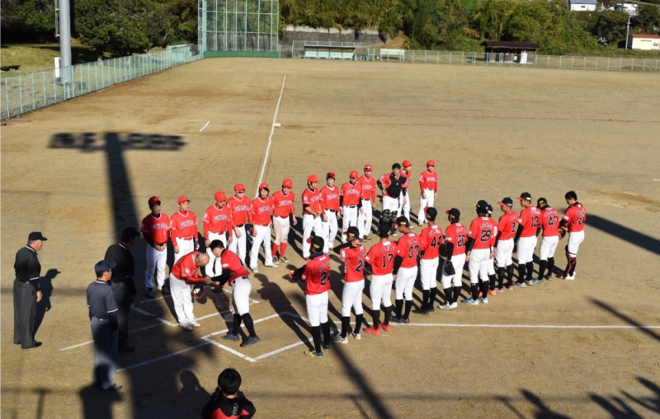 2019年 土佐市制60周年記念 軟式野球試合対戦後の様子